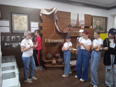 Активисты РДДМ познакомились с экспозицией музея.