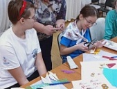 Волонтеры музея Шукшина подготовили подарки и поздравления к 8 марта.